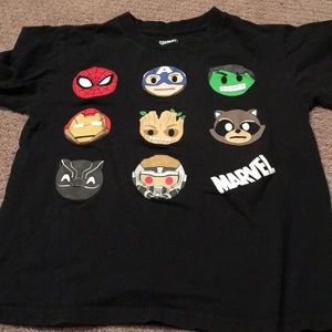 Boys size small (7) shirt